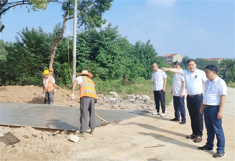 【快讯】武穴市公路事业发展中心扎实开展中秋、国庆节前安全综合大检查！